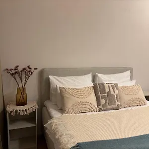 Urban By Homester Апартаменты