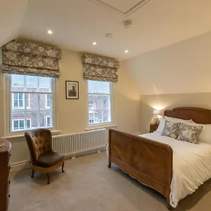 2, 71 Micklegate, York